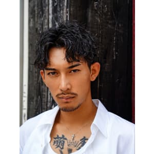 メンズヘア整形スパイラルパーマ波巻きツイストメンズパーマ髪型