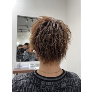 メンズヘア整形スパイラルパーマ波巻きツイストメンズパーマ髪型