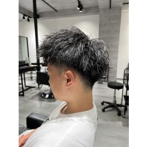 メンズヘア整形スパイラルパーマ波巻きツイストメンズパーマ髪型