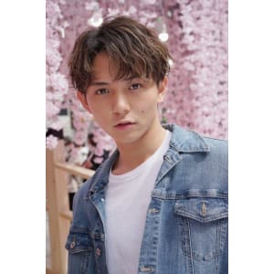 メンズヘア整形スパイラルパーマ波巻きツイストメンズパーマ髪型