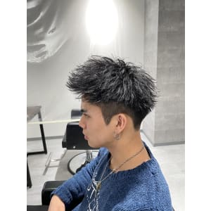 メンズヘア整形スパイラルパーマ波巻きツイストメンズパーマ髪型
