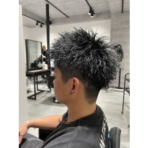 メンズヘア整形スパイラルパーマ波巻きツイストメンズパーマ髪型