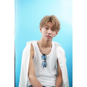 メンズヘア整形スパイラルパーマ波巻きツイストメンズパーマ髪型