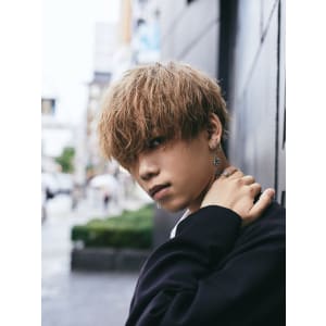 メンズヘア整形スパイラルパーマ波巻きツイストメンズパーマ髪型