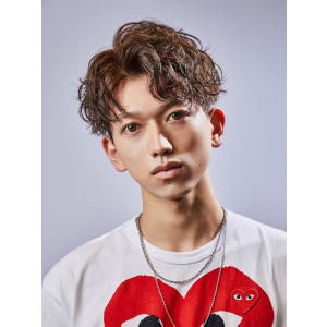 メンズヘア整形スパイラルパーマ波巻きツイストメンズパーマ髪型