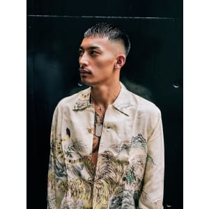 メンズヘア整形スパイラルパーマ波巻きツイストメンズパーマ髪型