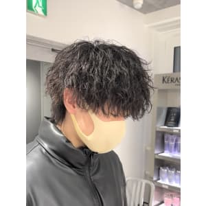 メンズヘア整形スパイラルパーマ波巻きツイストメンズパーマ髪型 - メンズヘア整形サロン GOALD 渋谷神南【メンズヘアセイケイサロン ゴールド シブヤジンナン】掲載中