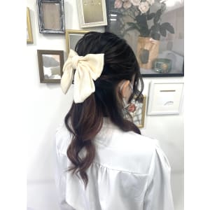 ナチュラルハーフアップ - hair make studio JEWEL【ヘアメイクスタジオ ジュエル】掲載中