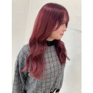 チェリーピンク暖色系カラーレイヤーロング韓国くびれヘア美髪