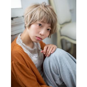 外国人風ハイトーンショート