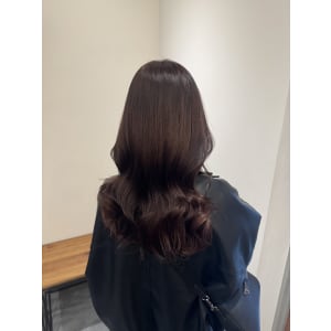 カシスカラー 暖色カラー レイヤーカット 髪質改善 東池袋 - LILIANA【リリアーナ】掲載中