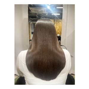 『最高峰の髪質へ』髪質改善/極艶絹髪ロングスタイル