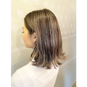 Snaime hair×ナチュラルハイライト×ミディアム