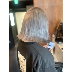 シルバーハイトーン - Bulansis Hair【ブランシス ヘアー】掲載中