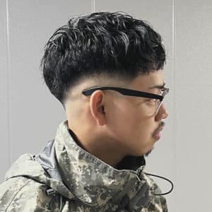 無造作パーマ＋スキンフェード - LOUWE by fifth立川北口［メンズサロン]【ローウェ バイ フィフス タチカワキタグチ】掲載中