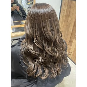 ハニーベージュュ/ロング/30代/カラーリストkanae - fleur  by safari【フルール バイ サファリ】掲載中