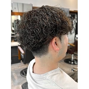 【IRIE 赤坂】波巻きスパイラルパーマ