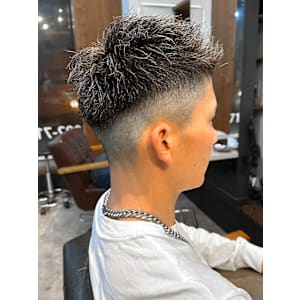 【IRIE 赤坂】フェードハイライトスタイル