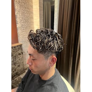 スパイラルパーマ×ハイライト