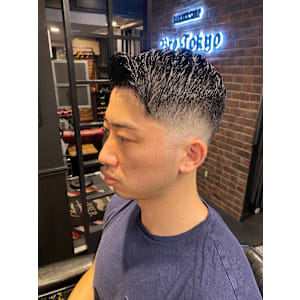 MEN'S ミドル スキンフェード アップバンク ショート 