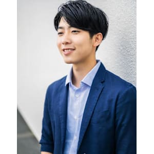 爽やか好印象黒髪メンズショート