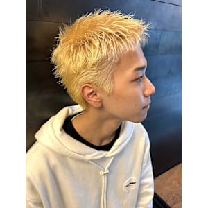 ブリーチカラー　スパイキーショート　アップバング