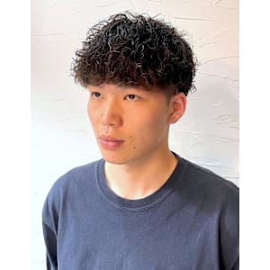 波巻きパーマ　ハードパーマ　ミニマッシュ　ツーブロック