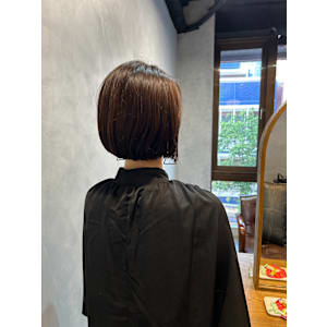 癖毛も収まるボブスタイル