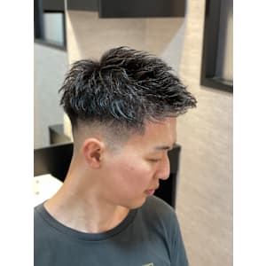 誰にでも合う！ナチュラルツイスパ×フェード