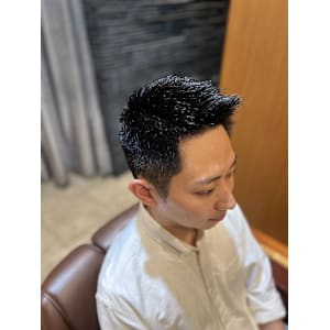 銀座　理容室　メンズベリーショート