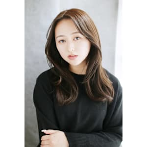 20代30代40代　韓国くびれレイヤーエモージュ