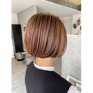 大人女性ショートボブ