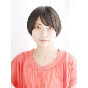 ツヤ感ナチュラルショートスタイル