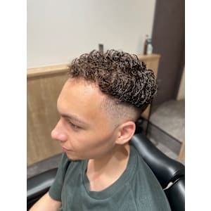 スキンフェード×プードルパーマ