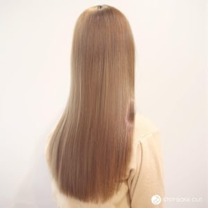 髪質改善ストレート