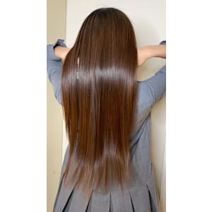 梅雨時期にもう悩まない！サラサラストーレート