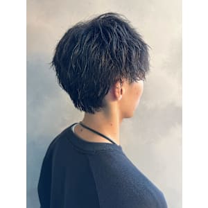 メンズショート　ツイストスパイラルパーマ　マッシュ　アッシュ