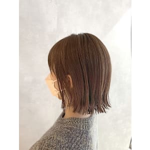 外ハネヘルシースタイルショコラアッシュふんわり丸みカール