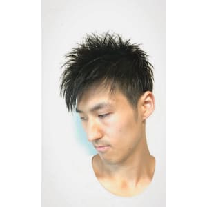 大人気！スパイキーショート