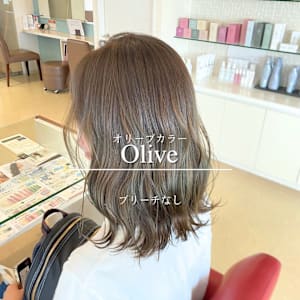 オリーブカラー