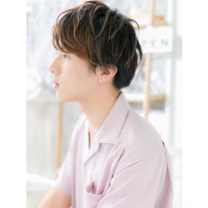 メッシュがポイント◎束感ショート　マッシュパーマ