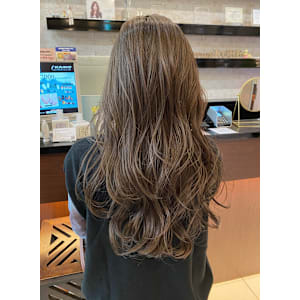 柔らかブラウン　グレージュヘアカラー　三宮美容室