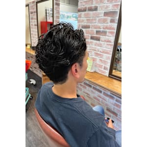 ツーブロック×パーマスタイル