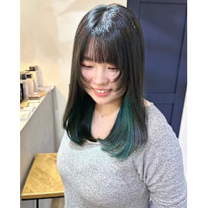 インナーカラーブリーチグリーンダブルカラー