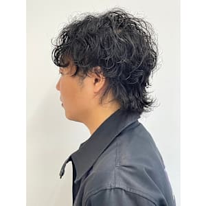 ミディアムウルフパーマ　波巻きパーマ　マッシュ