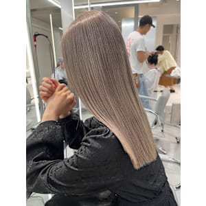 グレージュカラー - ar+ hair salon 新宿三丁目店【アールプラスヘアサロン シンジュクサンチョウメテン】掲載中
