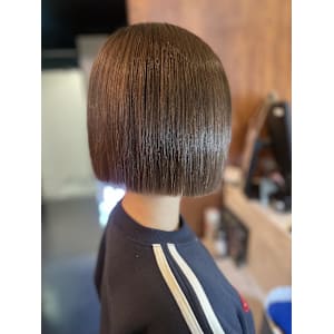 切りっぱなしボブ