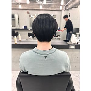 東銀座/アッシュ/ブラック/カルマパーマ/ベリーショート