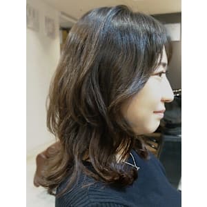 【デジタルパーマ】人気のミディアム×くびれ外ハネスタイル