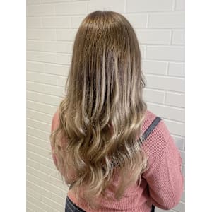 プラチナ毛質のハイトーン